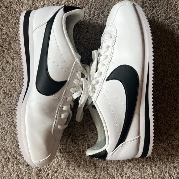 Nike Cortez Size 10 Womens White-Black - Picture 6 of 7
